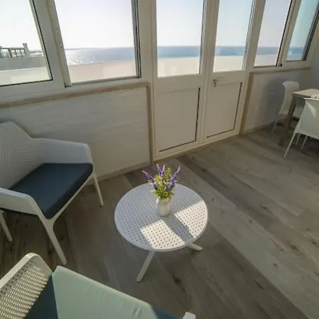 Terrazza Marechiaro 公寓 巴里